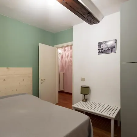 Apartment Rua Freda Modena
