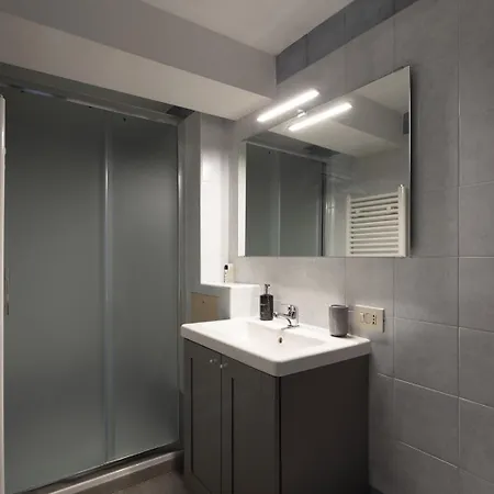 Apartamento Rua Freda Modena