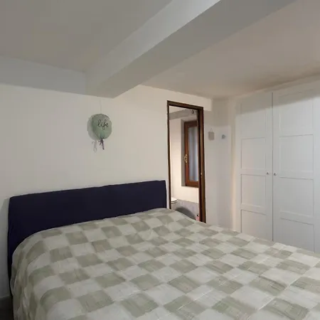 Apartamento Rua Freda Modena
