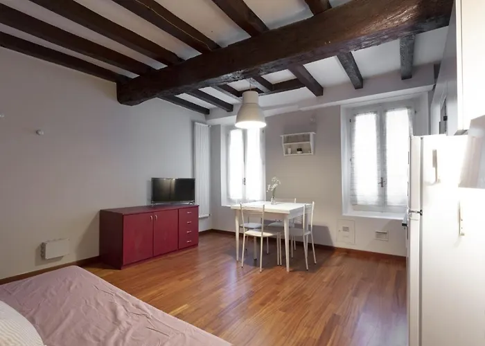 Rua Freda * Μόντενα