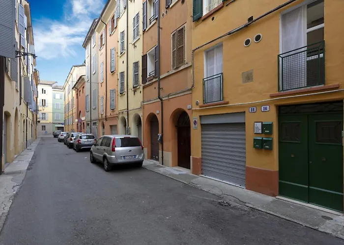 Rua Freda * Μόντενα